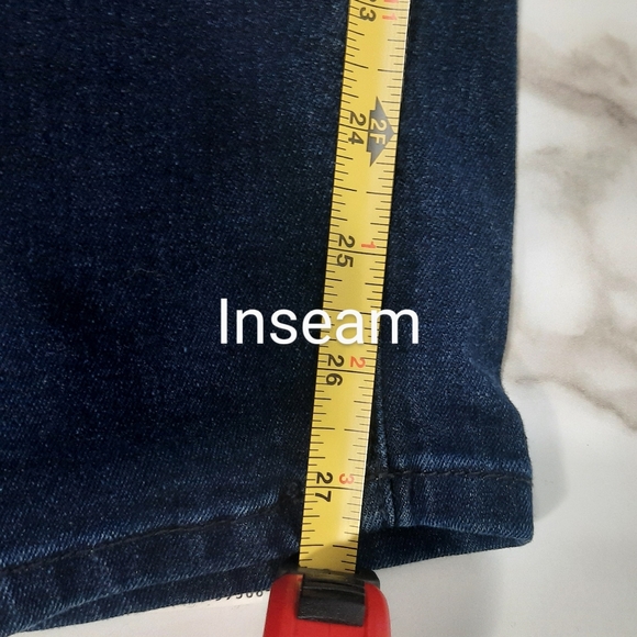 DG2 Diane Gilman Denim Jeans Dark Wash Blue Pull On Size Medium Super Stretch - Picture 10 of 13